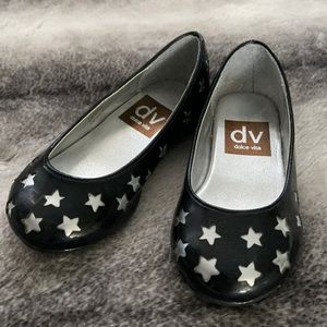 Dolce Vita NEW infant size 6 shoes - never worn, black patent with silver stars